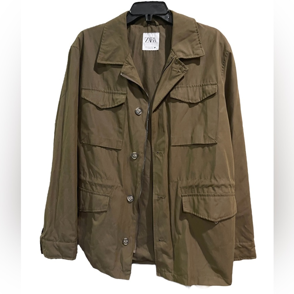 Zara Men’s brown coat. Size L